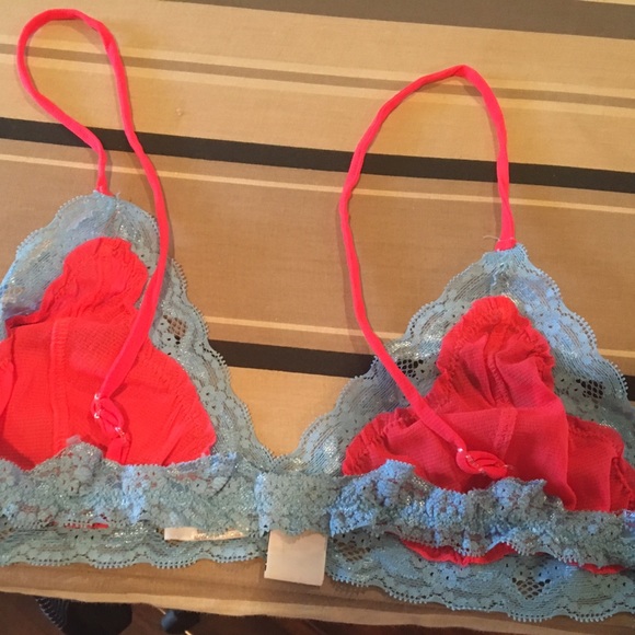 💋 Bralette 💋 - Picture 4 of 4